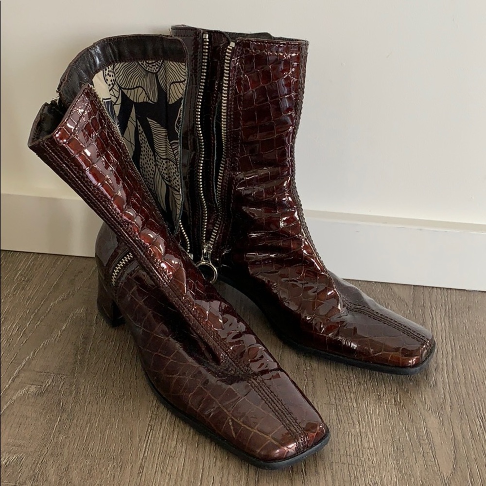 Aquatalia patent leather booties WATERPROOF